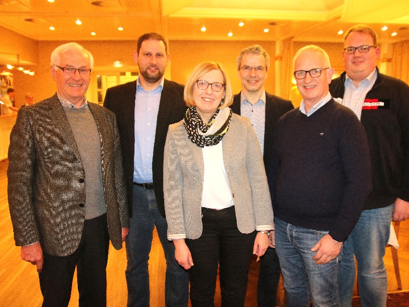 v.l.:Bernhard Wissing, Ralf Niggemeier, Ursula Schormann, Reinhold Hansmeier, Heiner Lübbers und Ludolf Noje